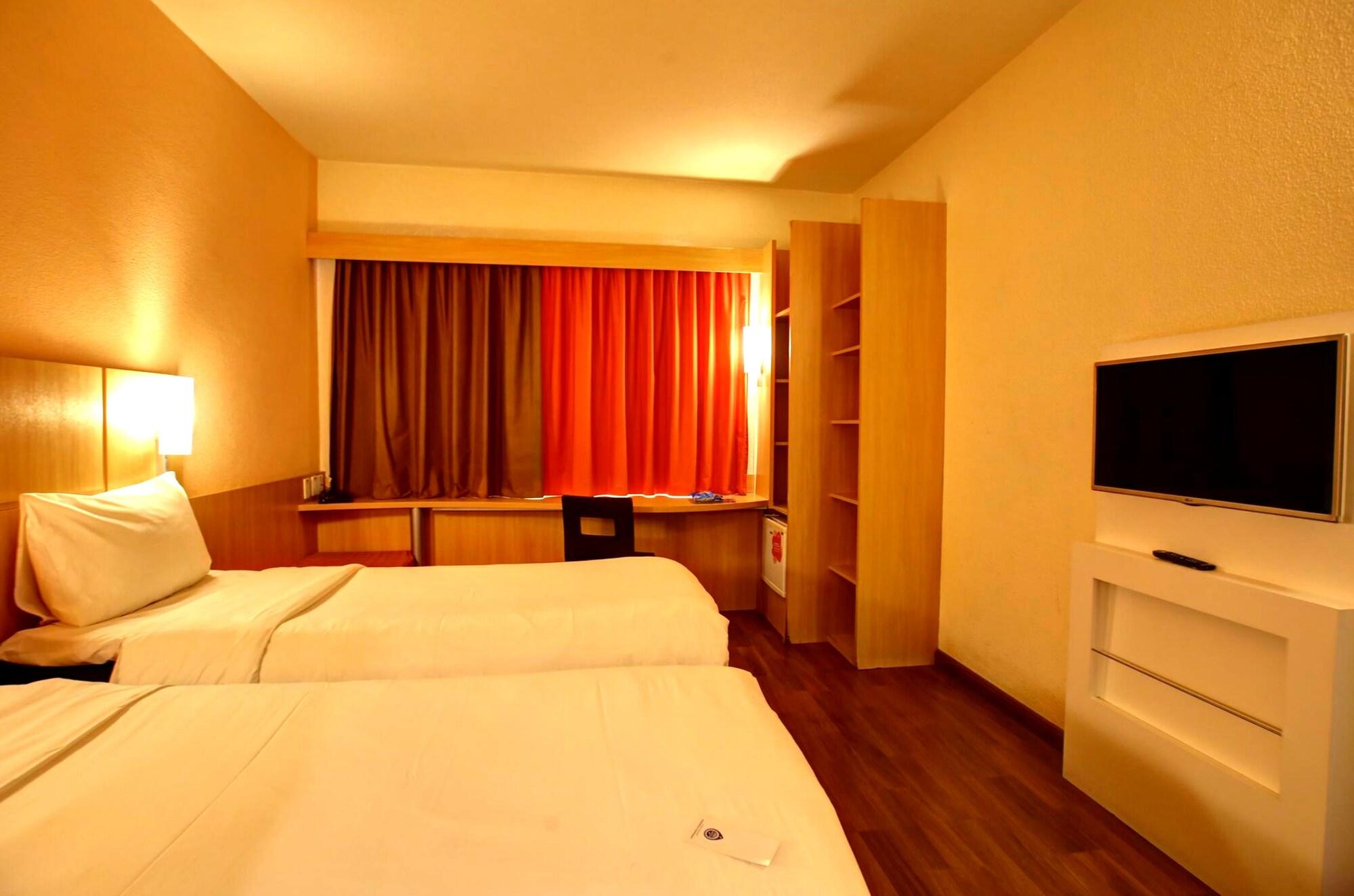 Ibis Vitoria Praia Do Canto Extérieur photo